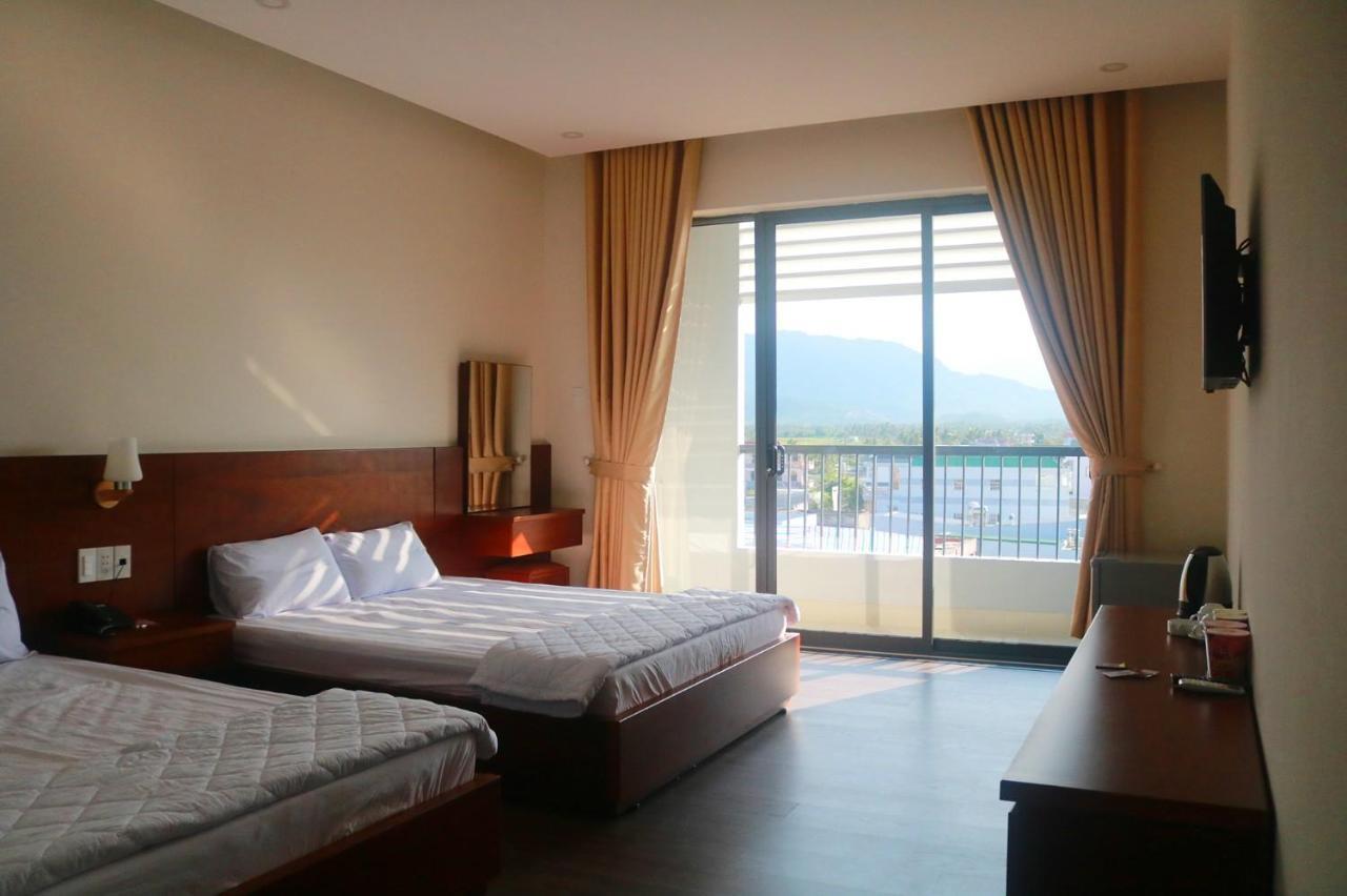 My Ca Hotel Cam Ranh Exteriör bild