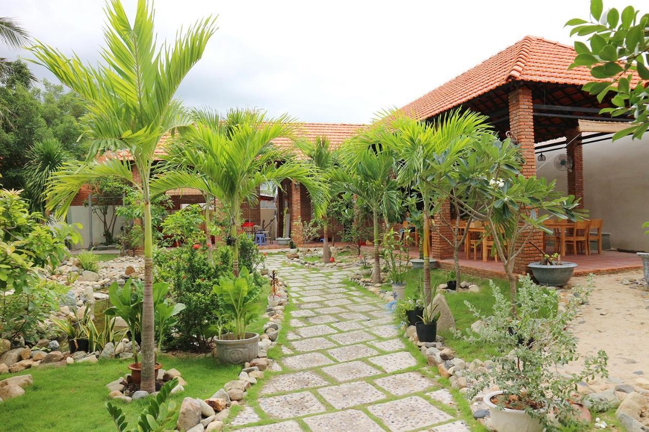 My Ca Hotel Cam Ranh Exteriör bild